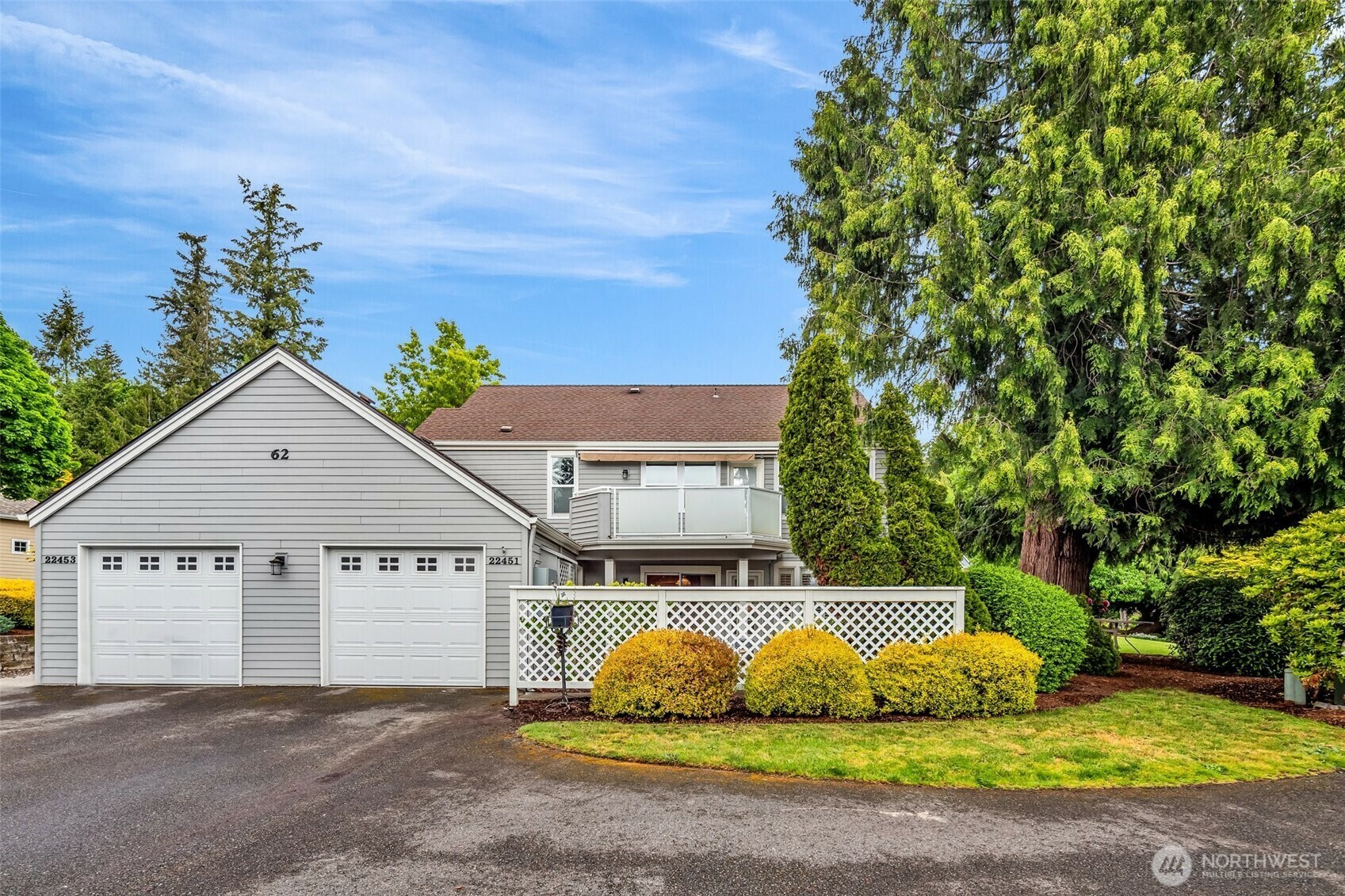 Property Photo: 22451 SE 42nd Terrace 1181 WA 98029