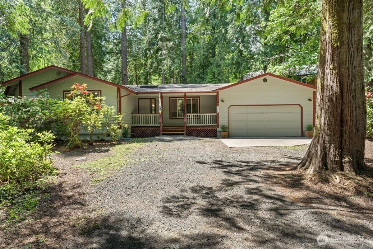447 E Pointes Drive E  Shelton WA 98584 photo
