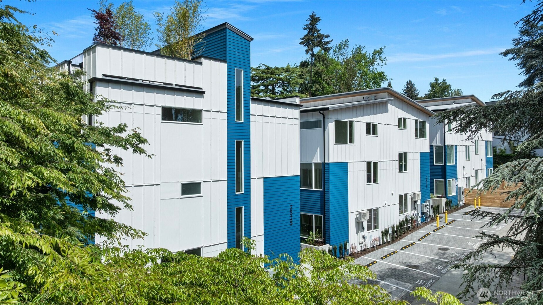 Property Photo:  2523  29th Avenue S A  WA 98144 