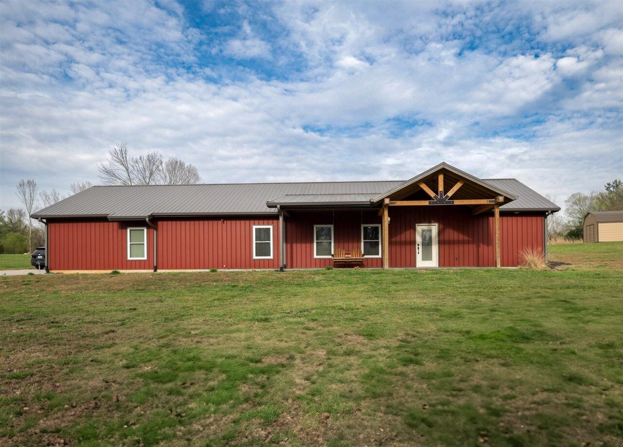 Property Photo: 713 N Gillock Road KY 42141