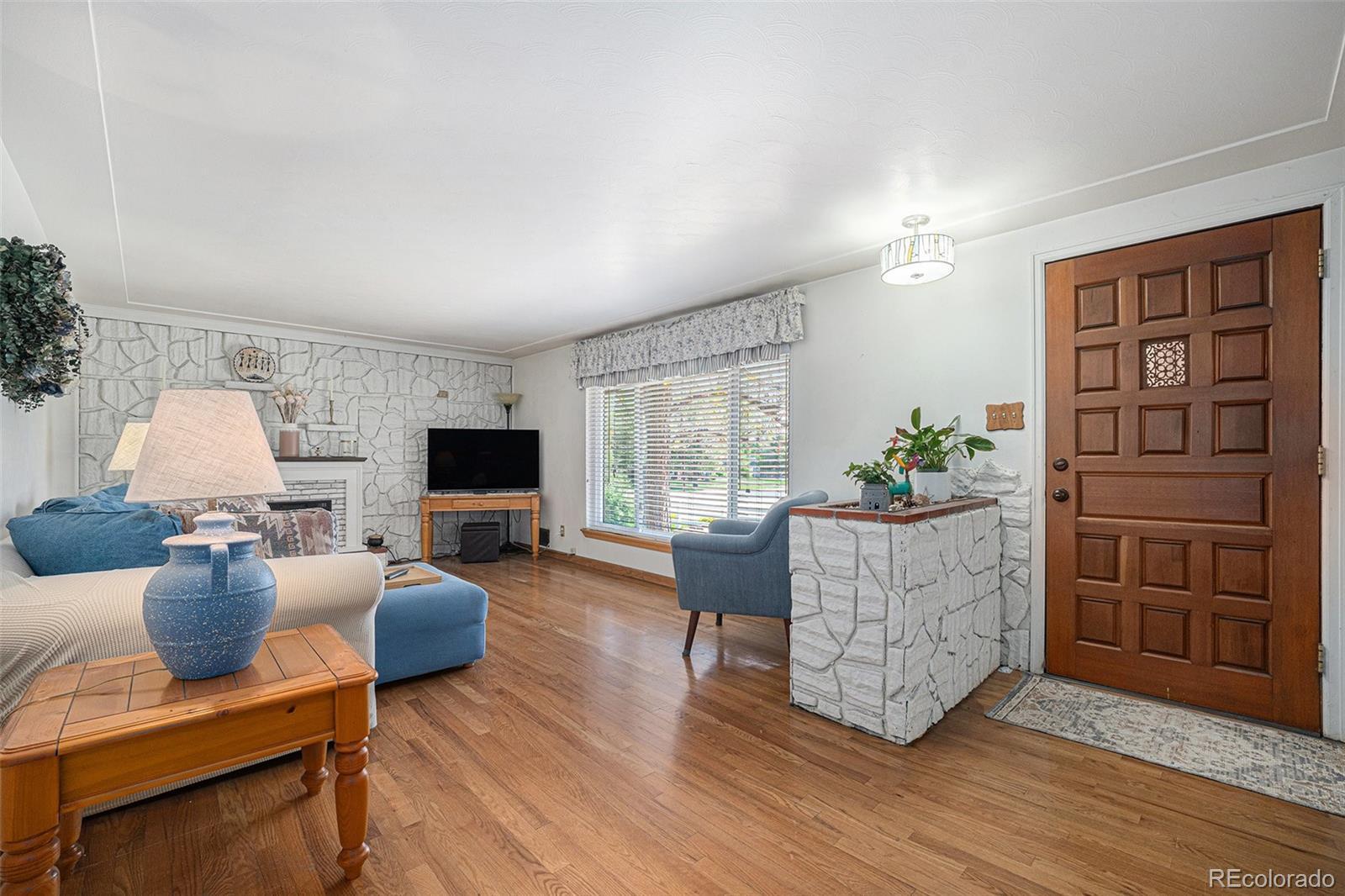 Property Photo:  805 S Everett Street  CO 80226 