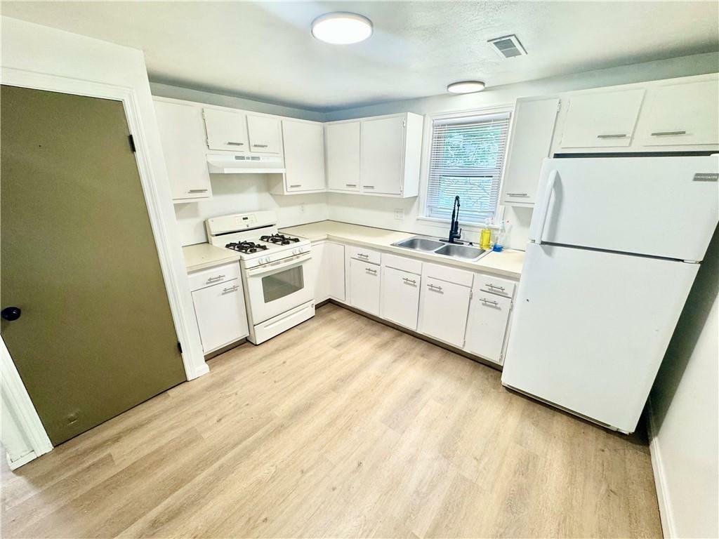 Property Photo: 47 Manchester Street RI 02893