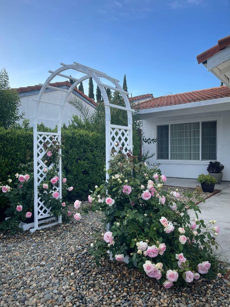 Property Photo: 5416 Demerest Lane CA 95138