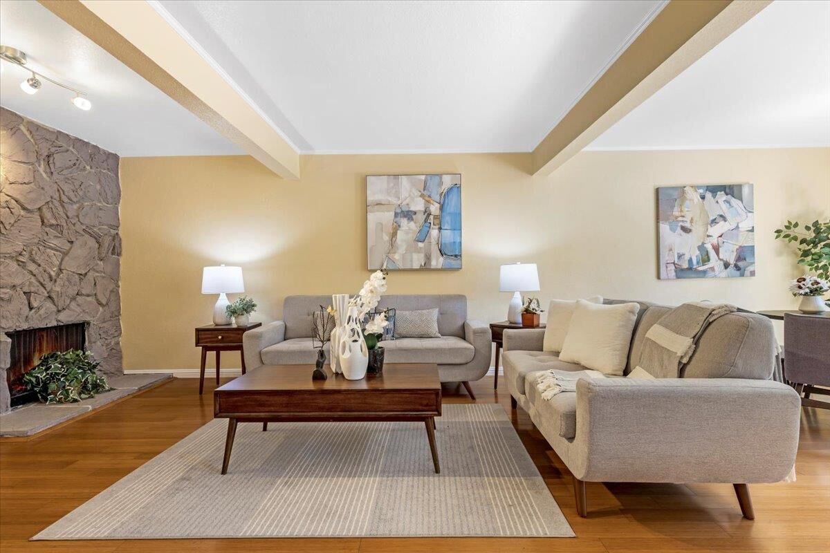 Property Photo:  83 Devonshire Avenue 3  CA 94043 