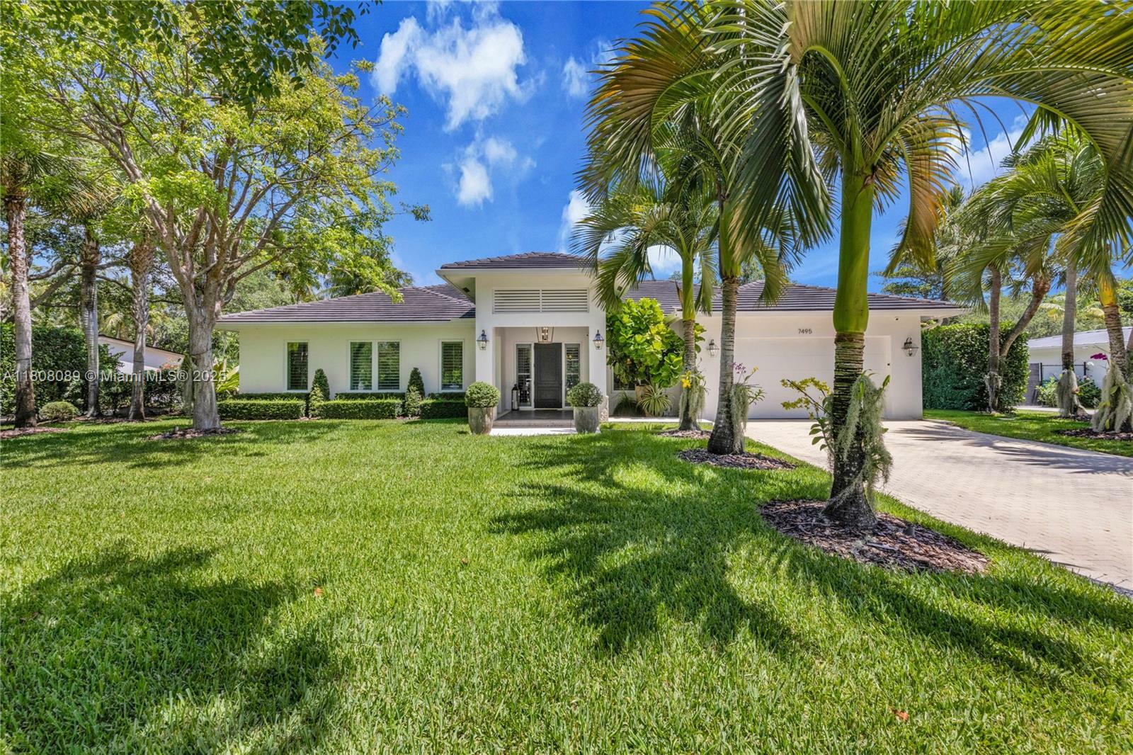 7495 SW 105th Ter  Pinecrest FL 33156 photo