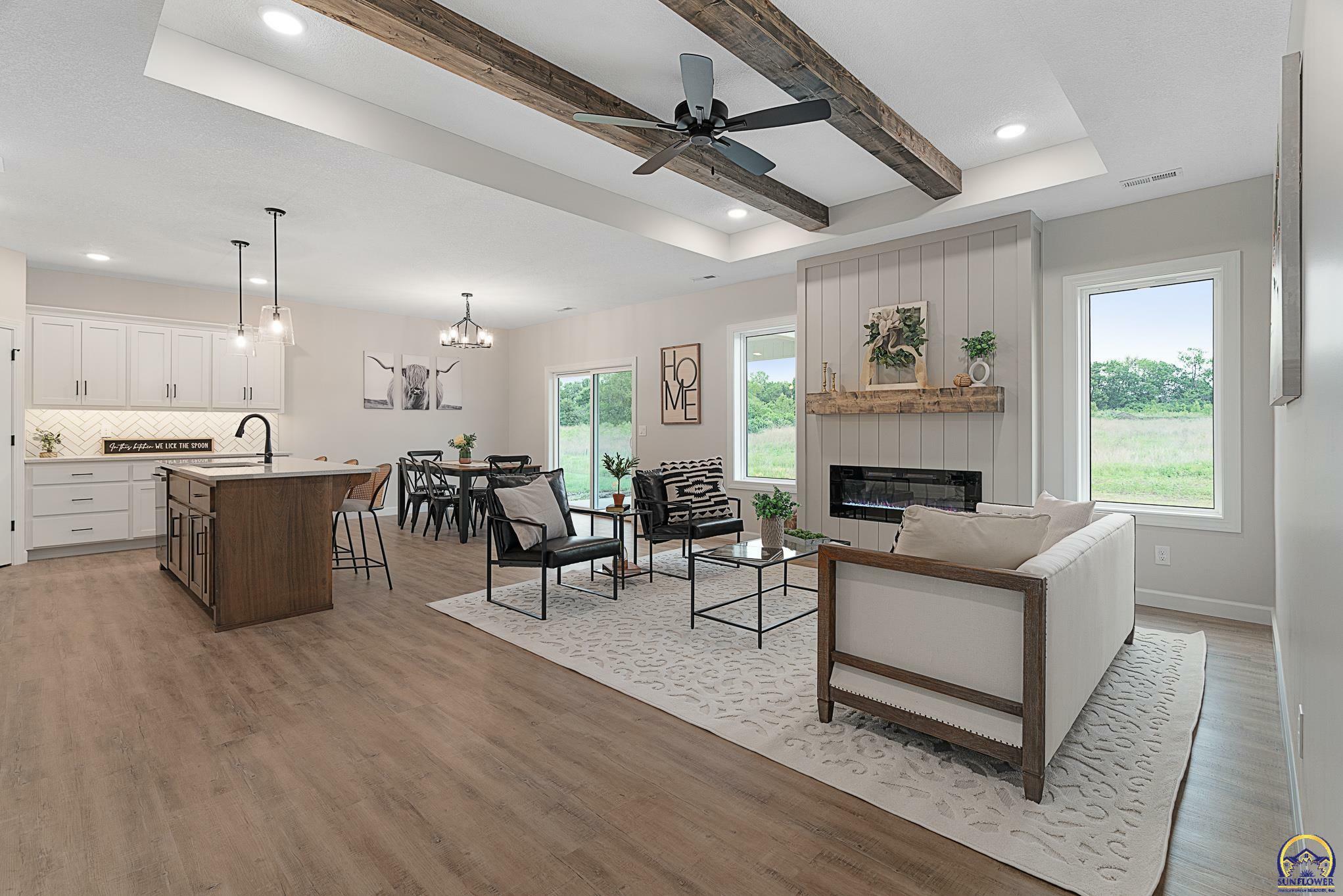 Property Photo: 3404 SE Howard Dr KS 66605