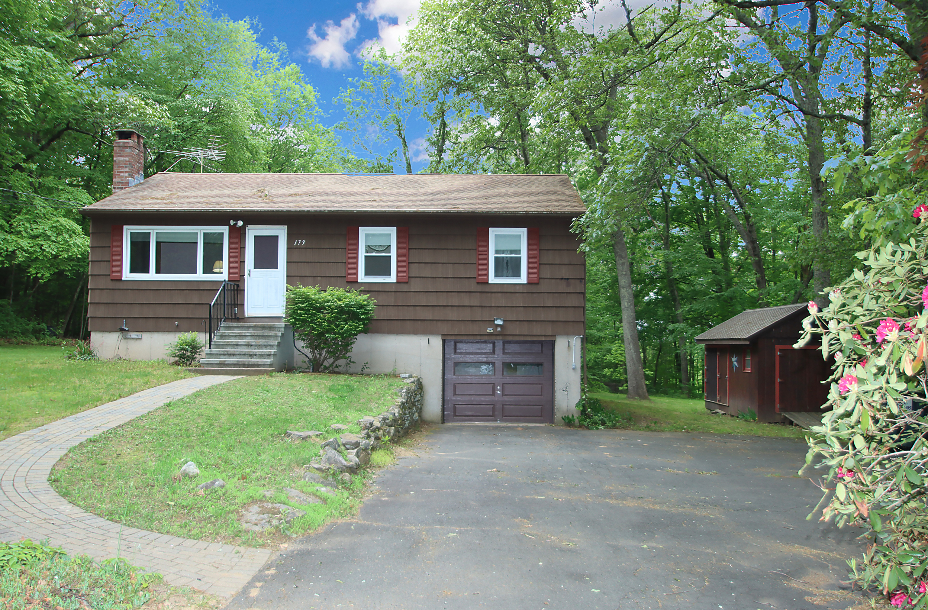 Property Photo:  179 North Moodus Road  CT 06469 