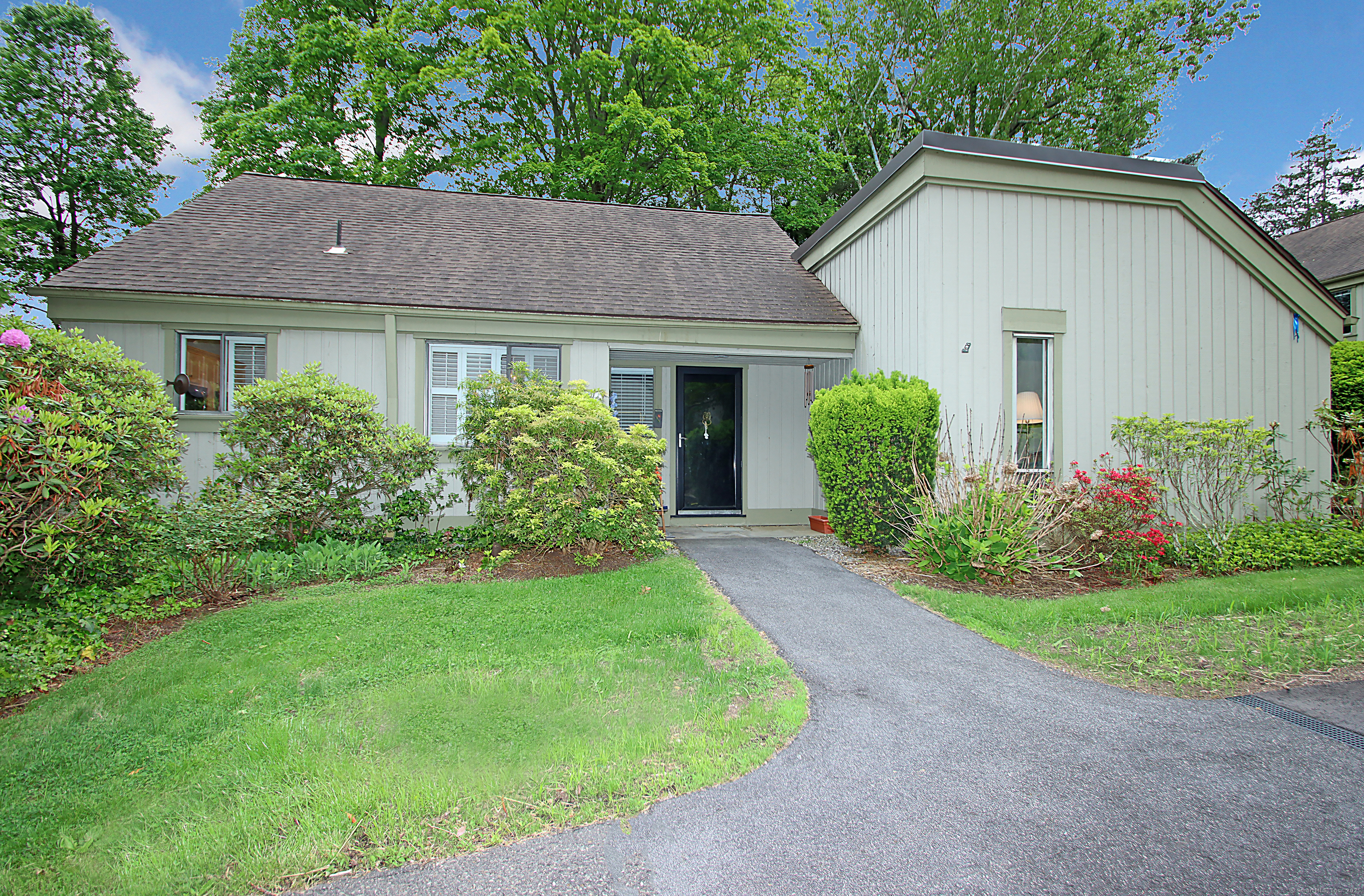 Property Photo: 278 Heritage Village B CT 06488