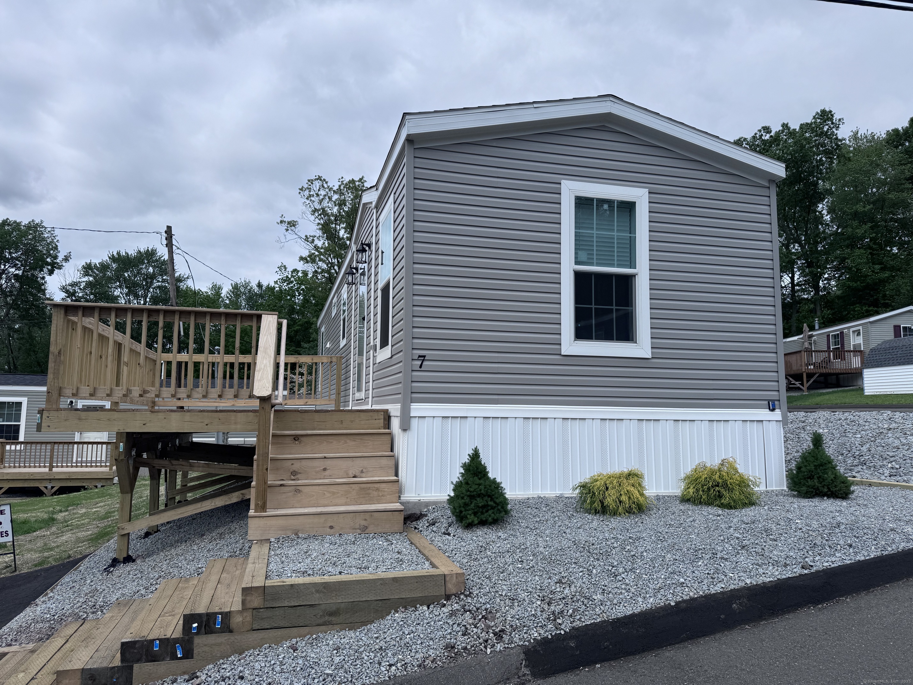 Property Photo: 7 Middle Terrace CT 06066