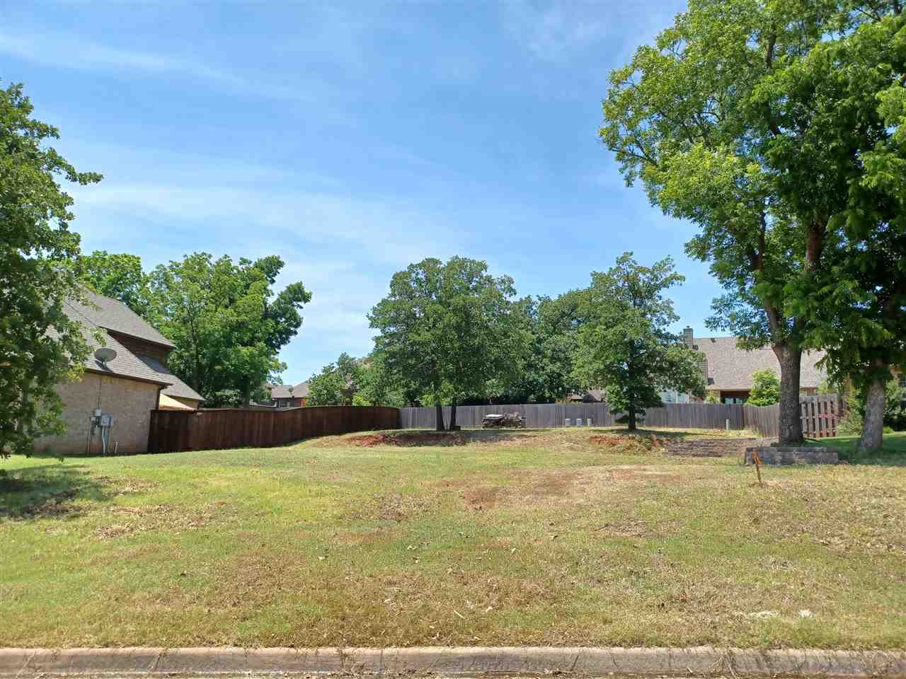 Property Photo: 3610 S Woodstone Drive OK 74074