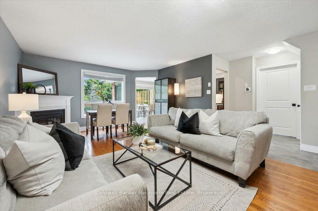 Property Photo: 25 Hayward Crescent ON N1G 5A4