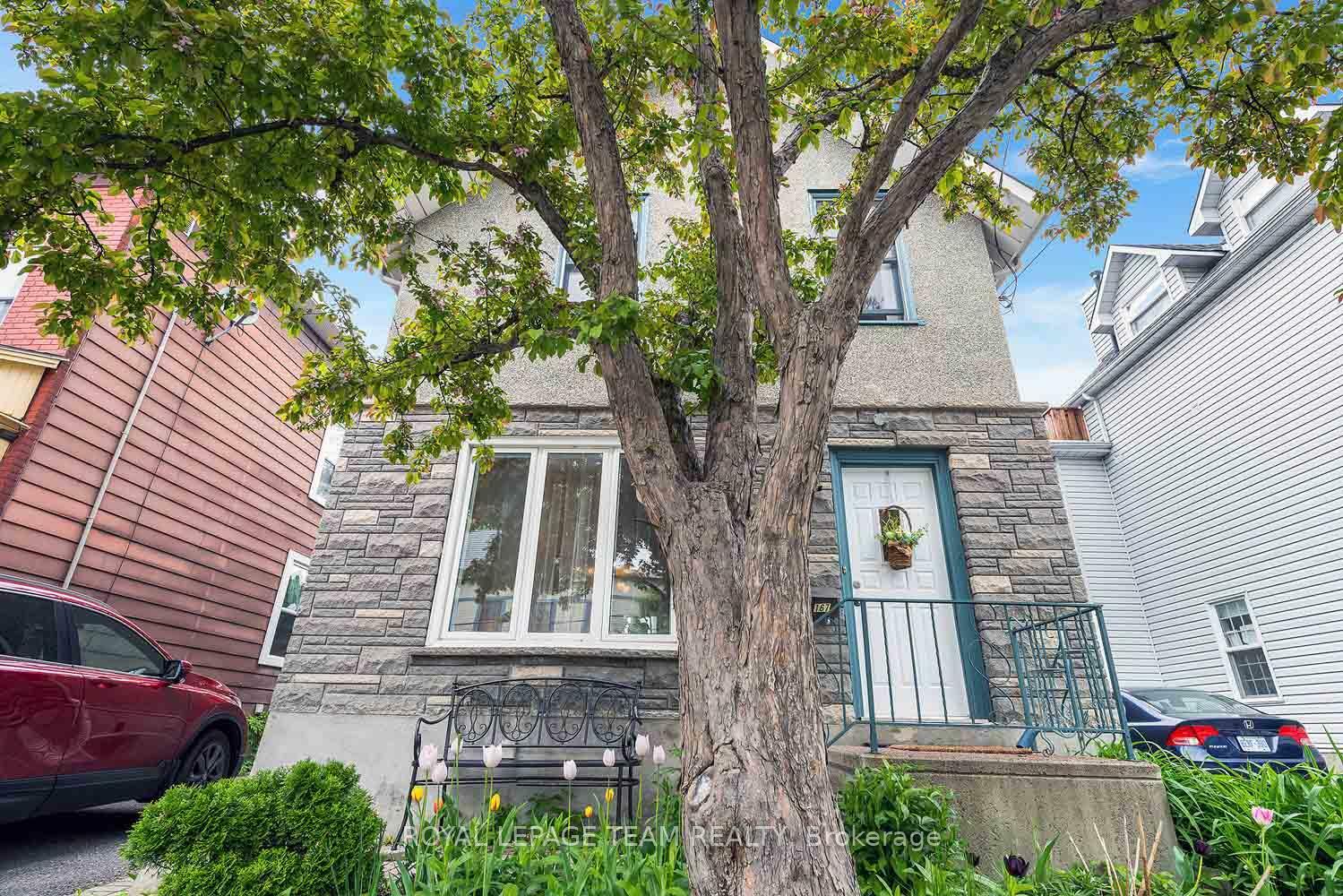 Property Photo: 167 Drummond Street ON K1S 1K3