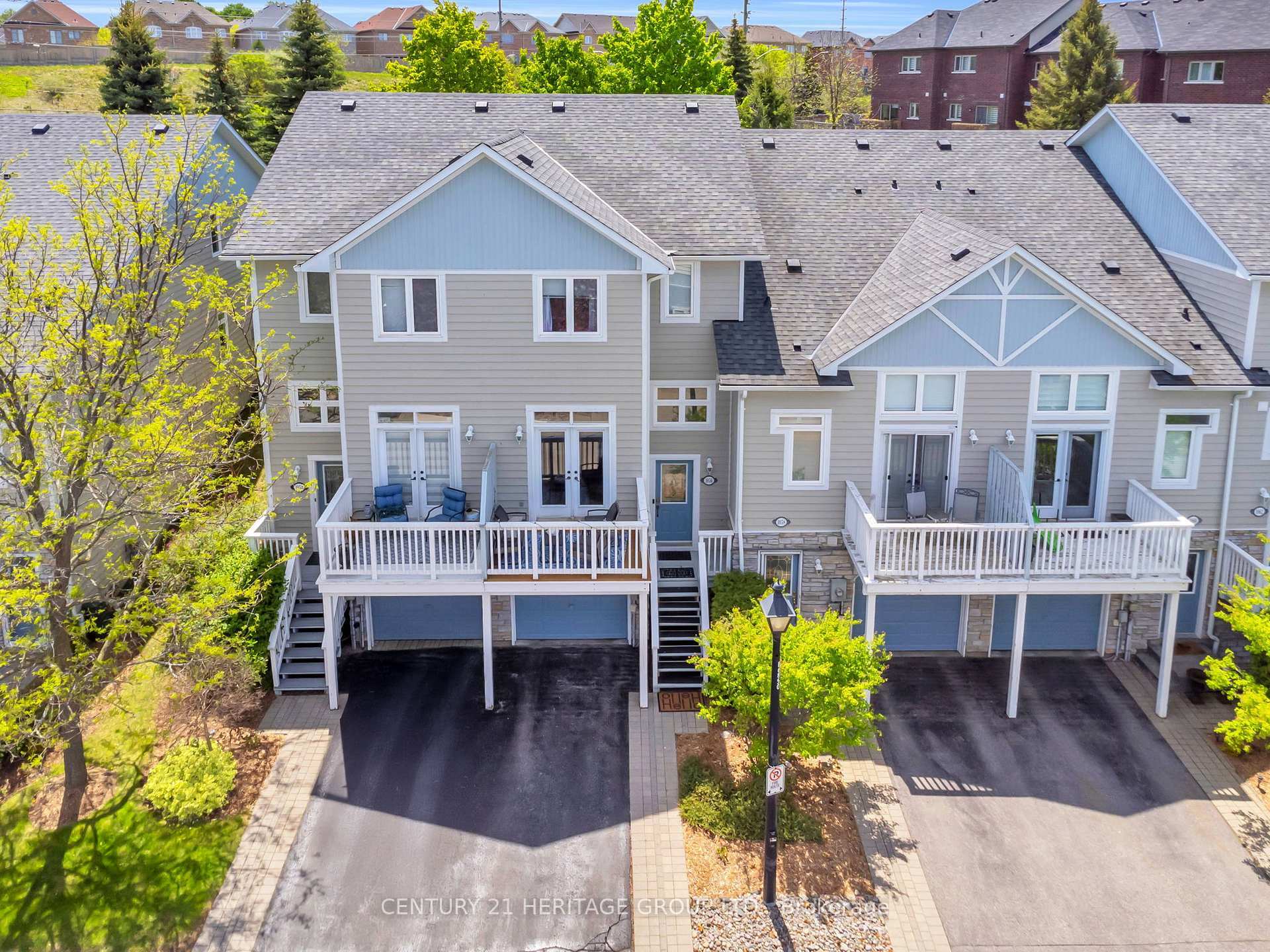 Property Photo: 1056 On Bogart Circle 66 ON L3Y 8T4