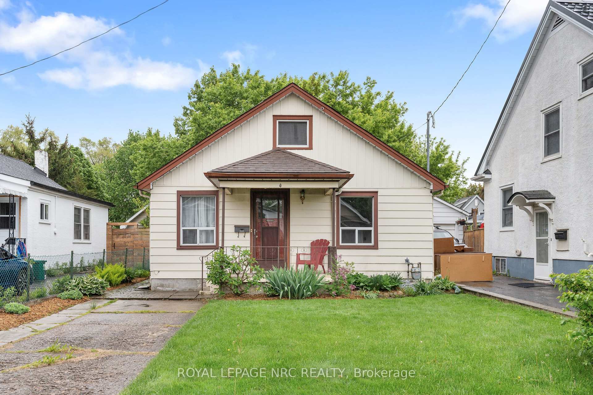 Property Photo: 4 Moote Street ON L2N 1B2