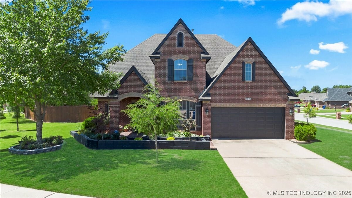 Property Photo: 3000 S Tamarack Avenue OK 74012