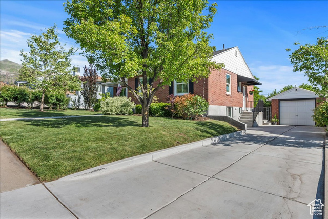 Property Photo: 2266 E Kensington Ave UT 84108