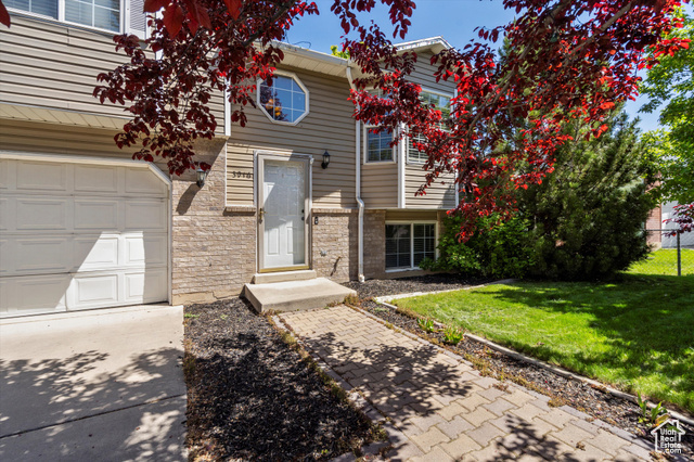 Property Photo: 3916 W 4800 S UT 84067