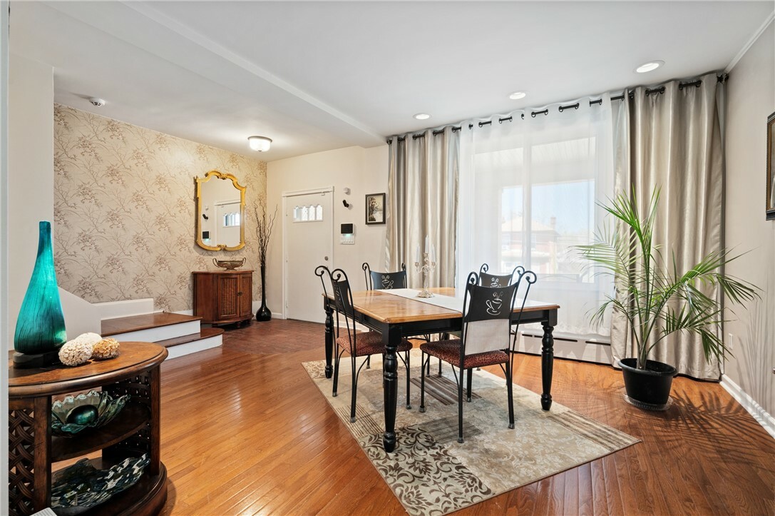 Property Photo: 956 Greenfield PA 15217