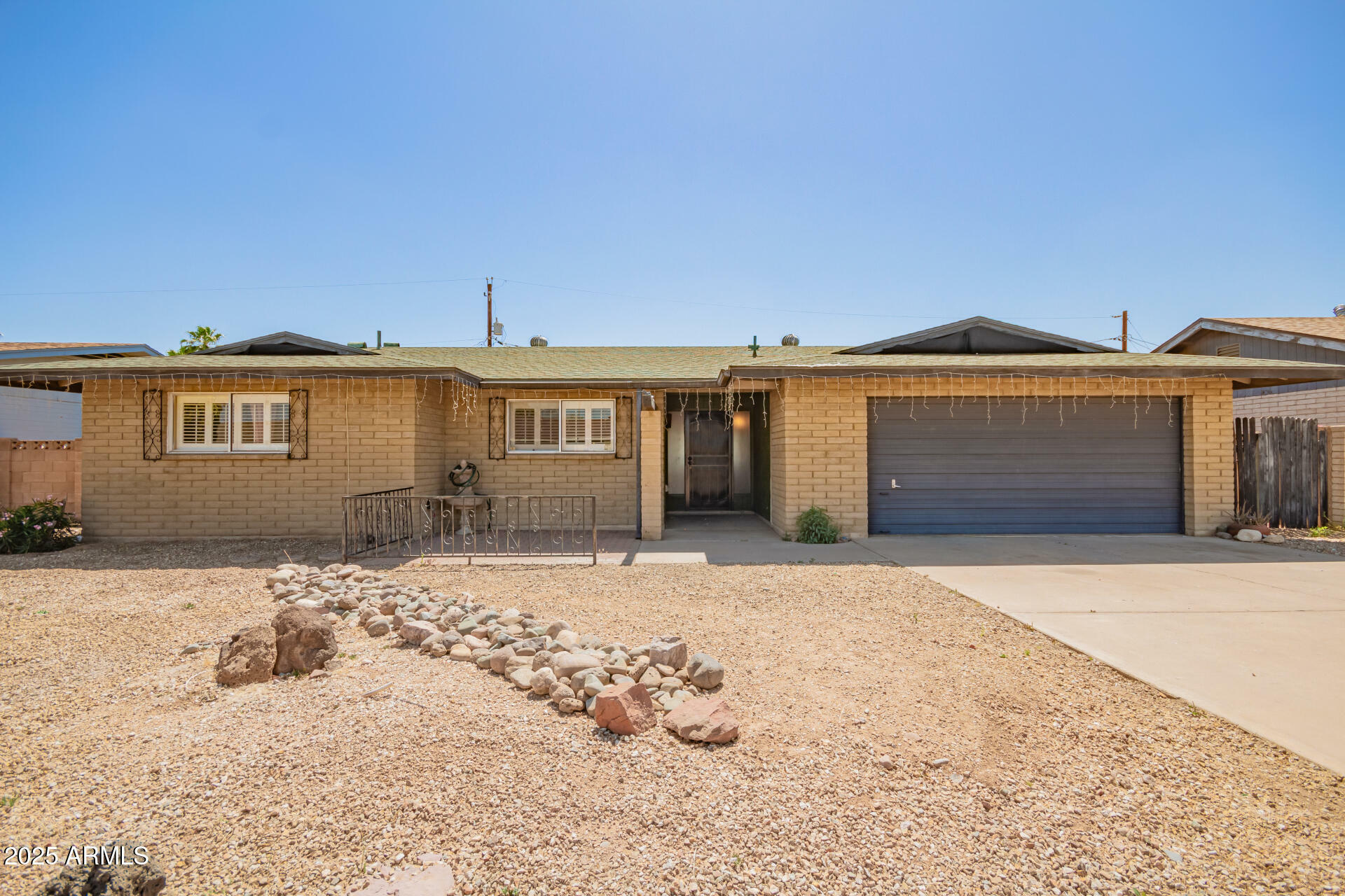 Property Photo: 3825 W Royal Palm Road AZ 85051