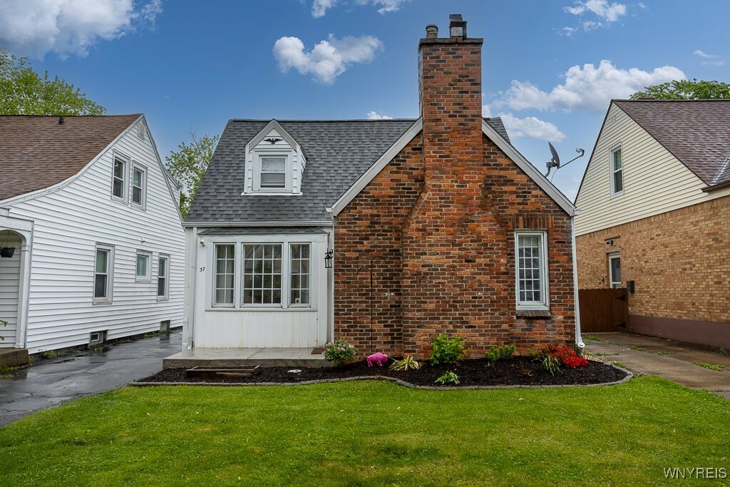 Property Photo: 37 Marquette Avenue NY 14217