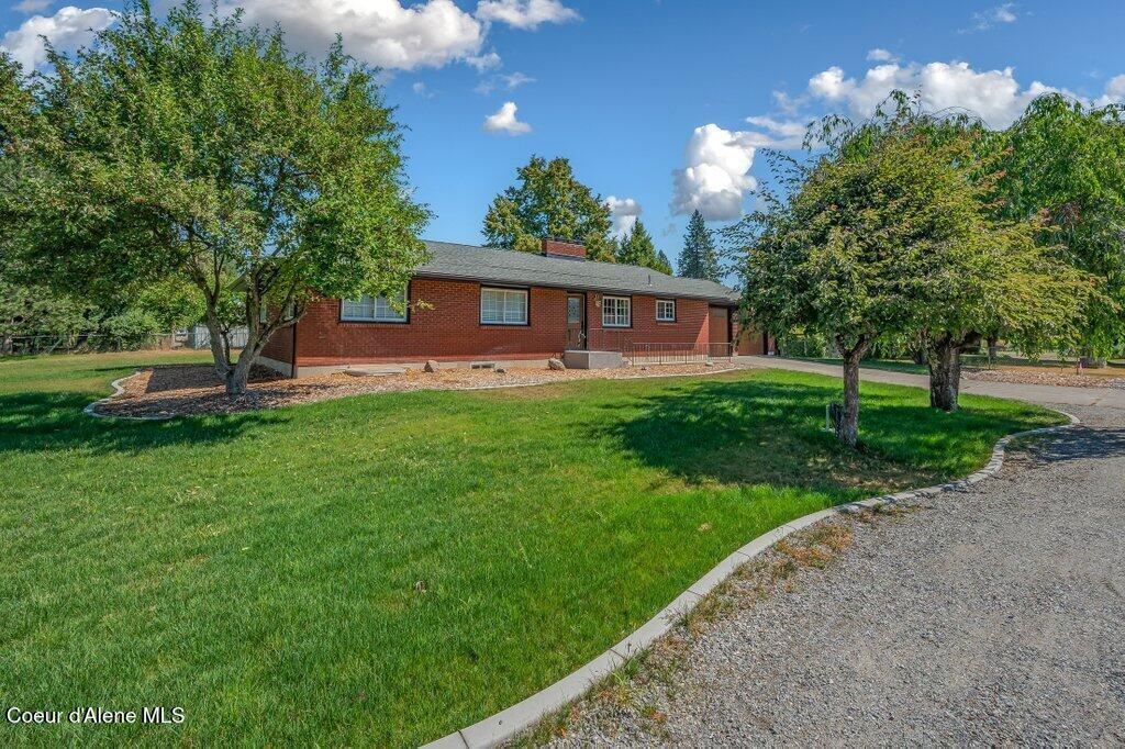 Property Photo:  1305 E Victoria St  ID 83835 