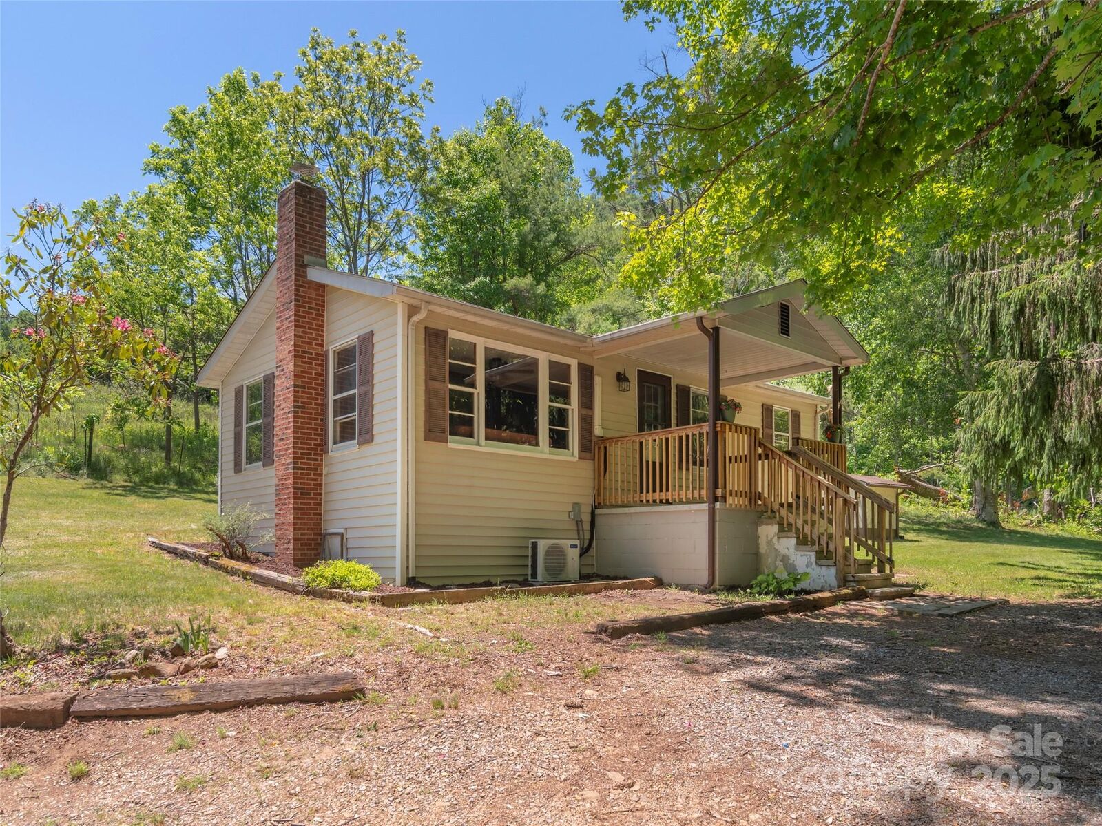 Property Photo:  292 Cook Road  NC 28716 