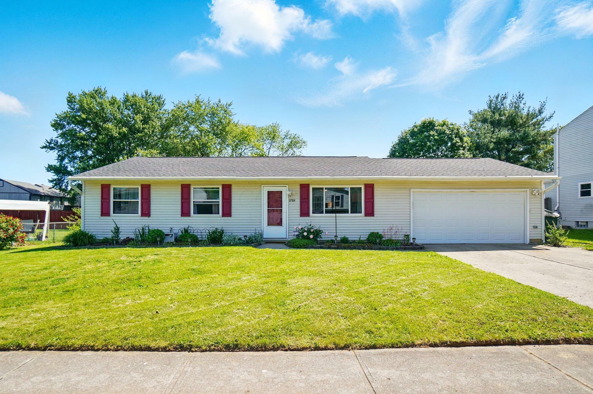 Property Photo:  3784 Hendron Road  OH 43125 