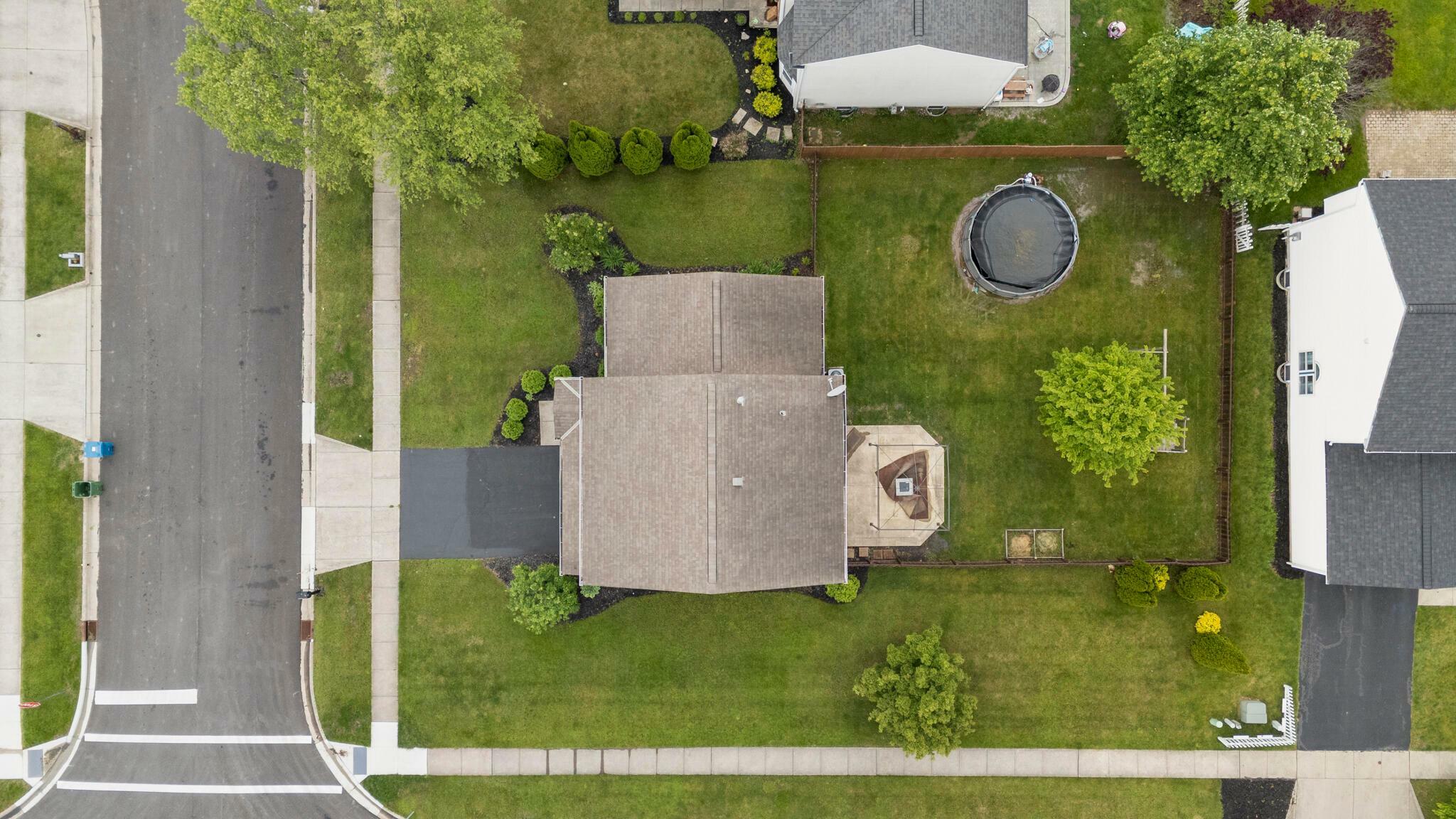 Property Photo: 1805 Milridge Court OH 43040