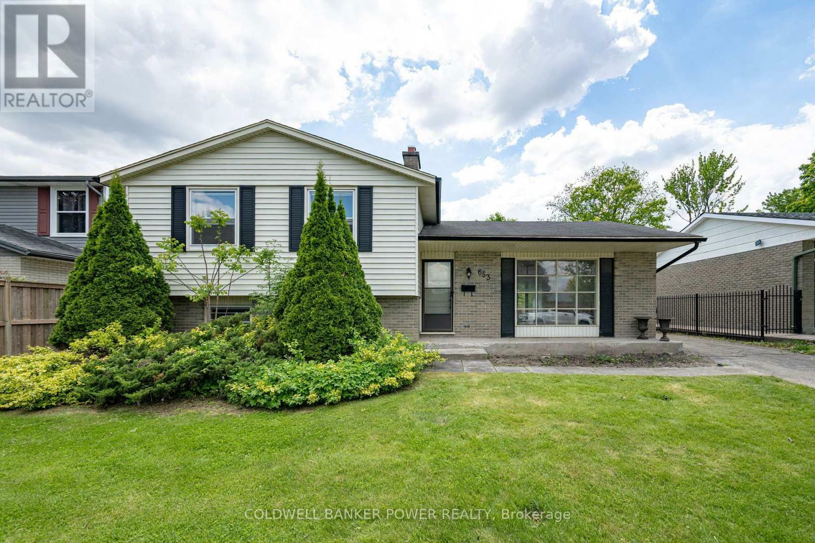 653 Steeplechase Drive  London South (South N) ON N6J 3P3 photo