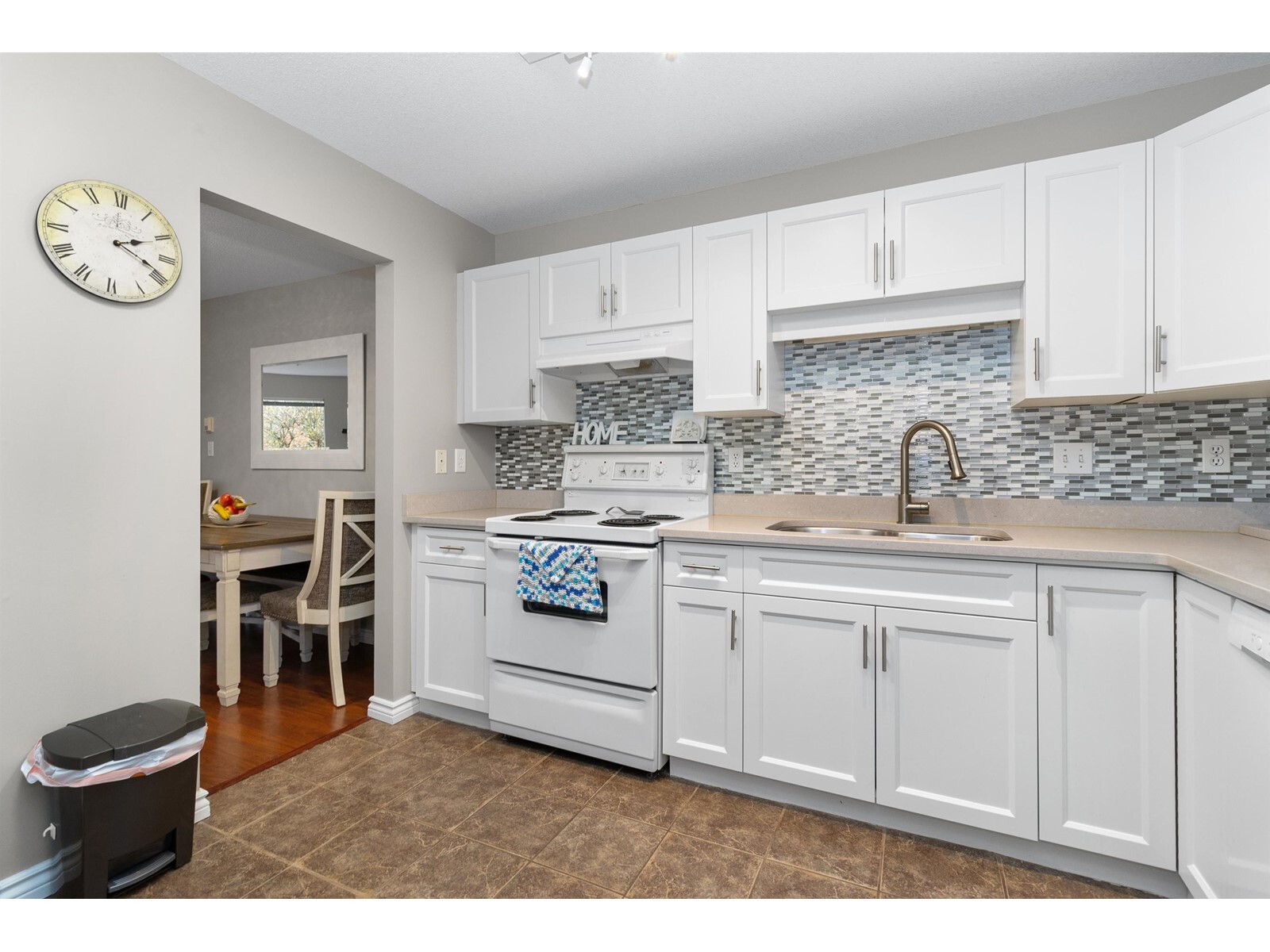 Property Photo:  3174 Gladwin 207  BC V2T 5T5 