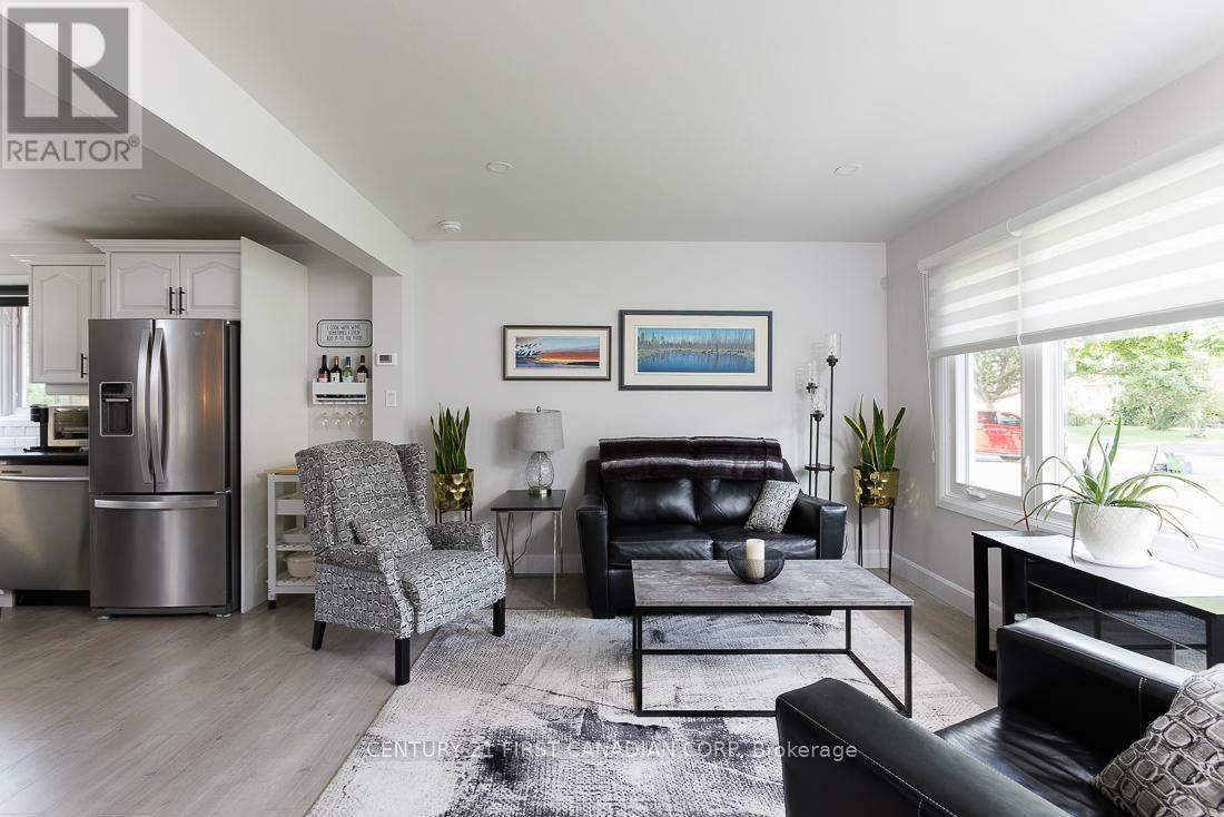 Photo de la propriété: 82 Queenston Crescent ON N5W 1N6