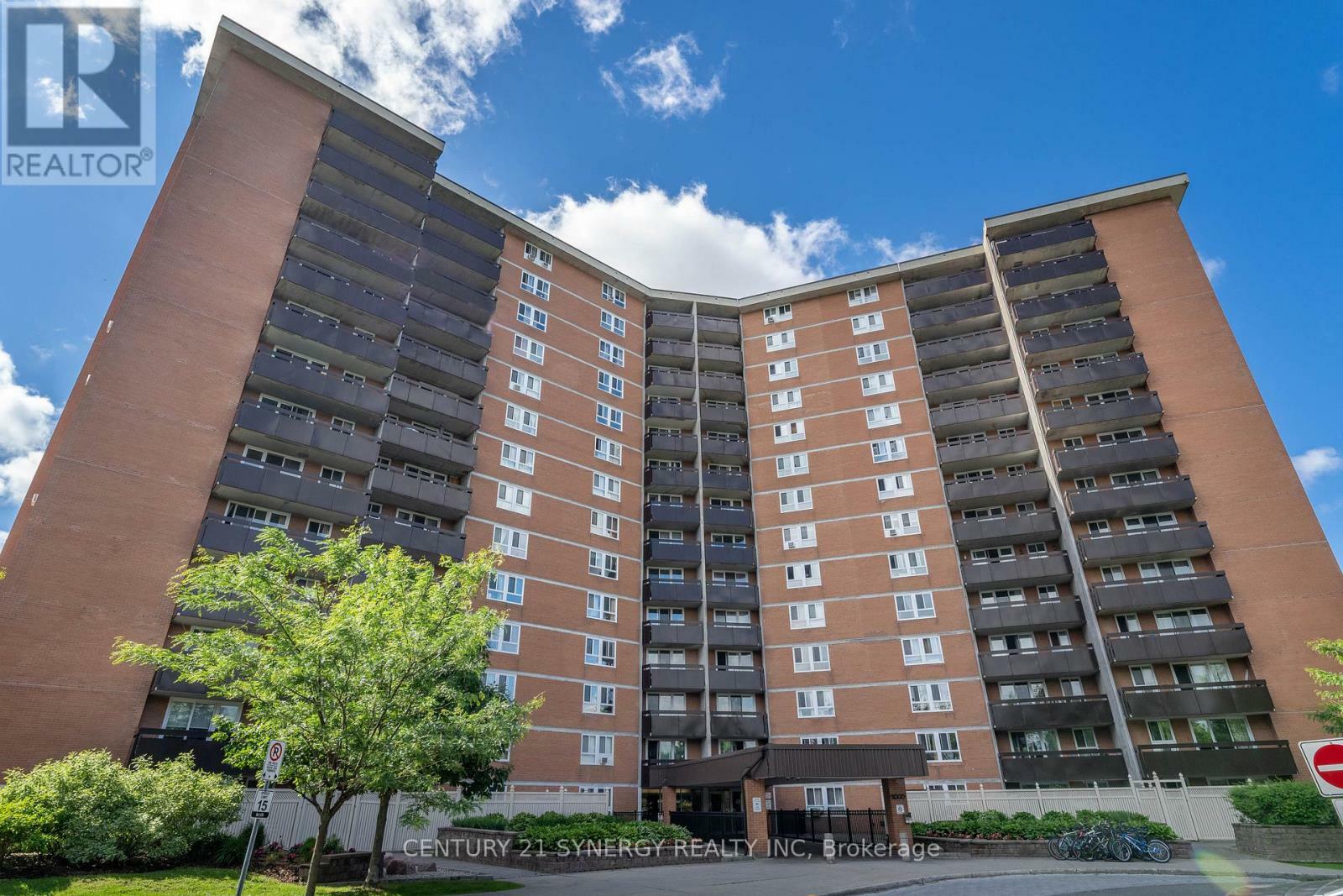 Photo de la propriété: 2000 Jasmine Crescent 718 ON K1J 8K4