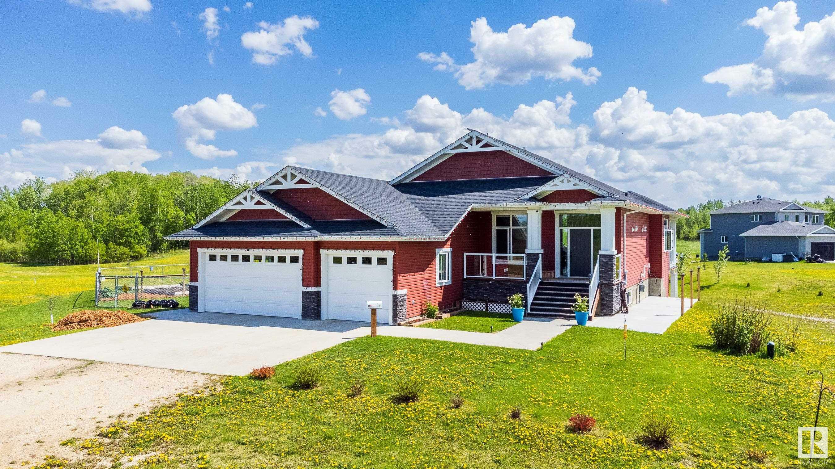 Property Photo: 54514 Rge Road 12 11 AB T0E 1V2