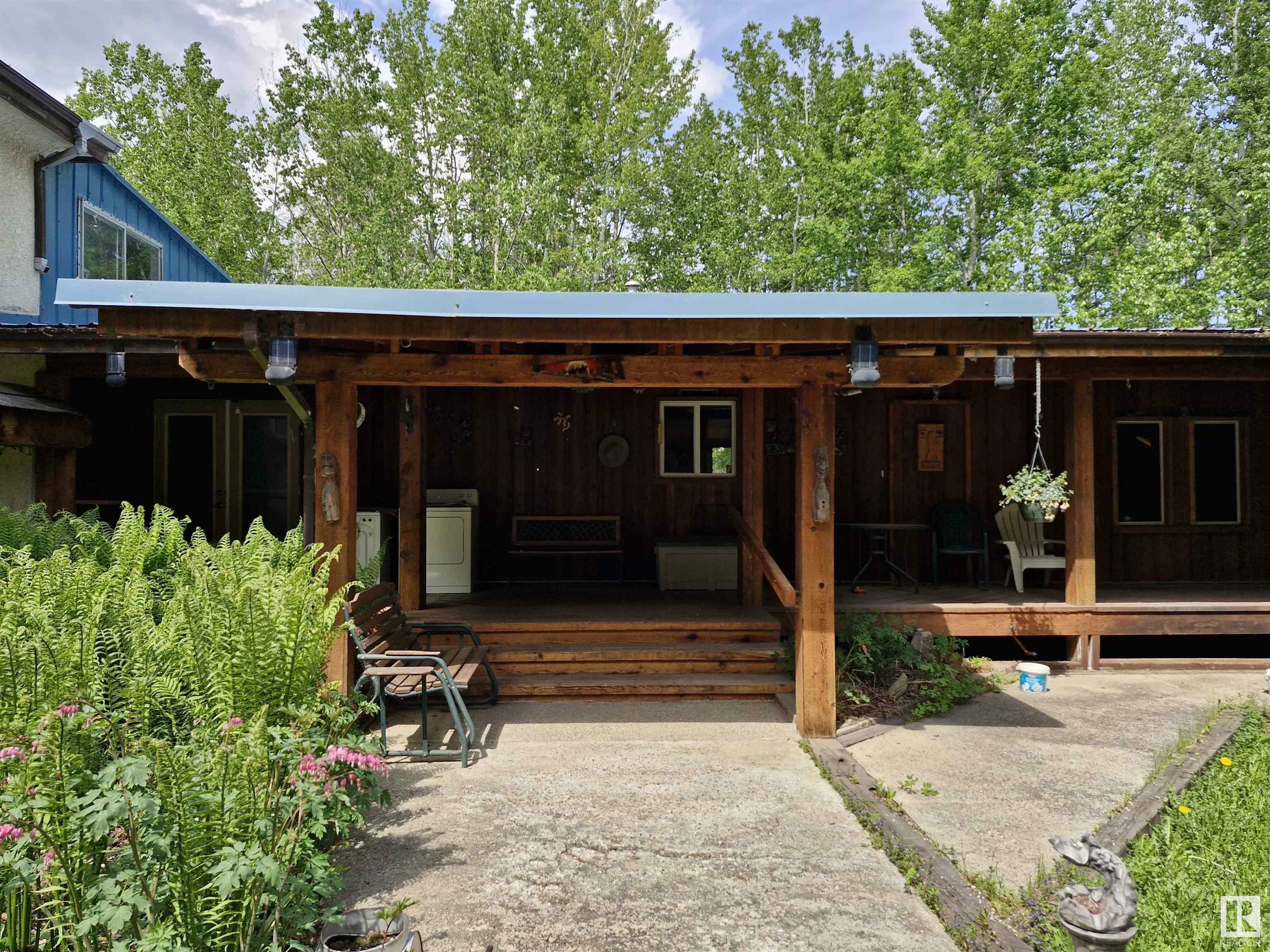 Property Photo: 2246 Twp Rd 490 AB T0C 2M0