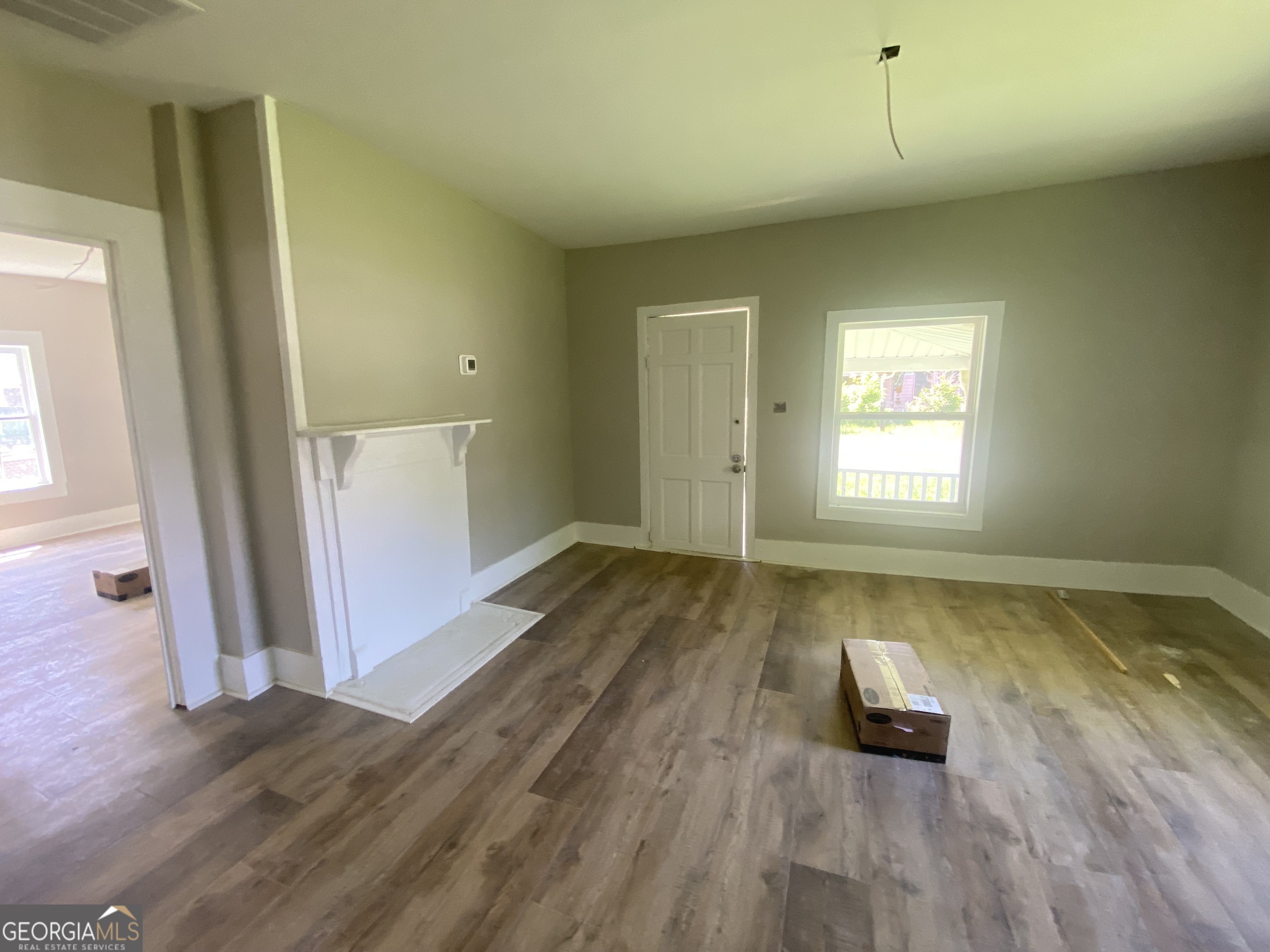Property Photo:  1 E 4th Street  GA 30104 