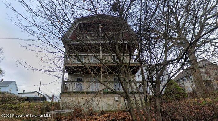 603 S Blakely Street  Dunmore PA 18510 photo