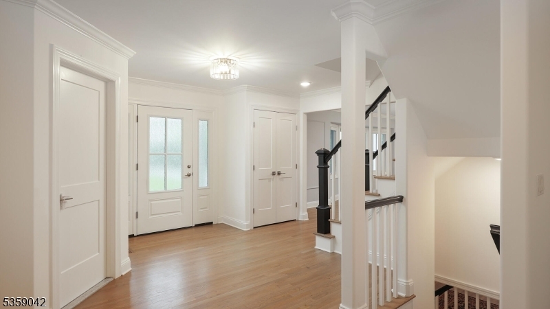 Property Photo: 6 Balfour Ln NJ 07076