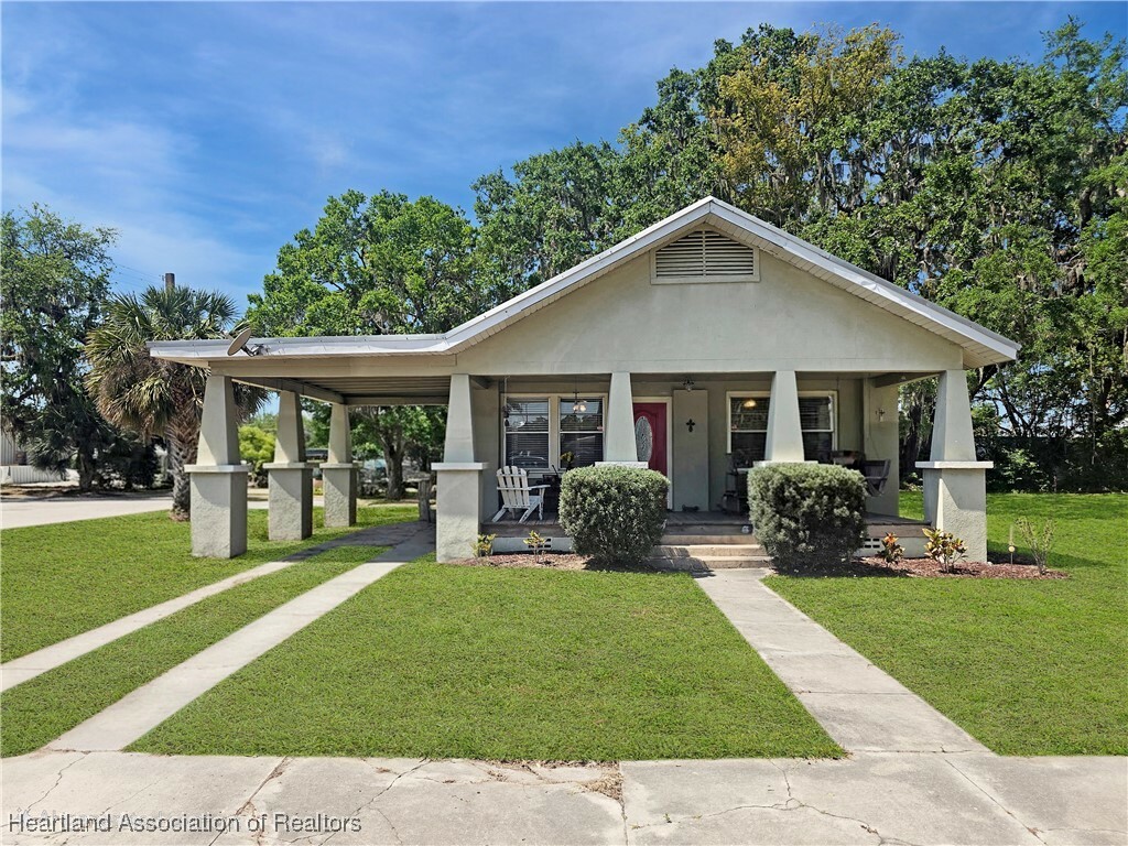 Property Photo: 21 N French Avenue FL 33841