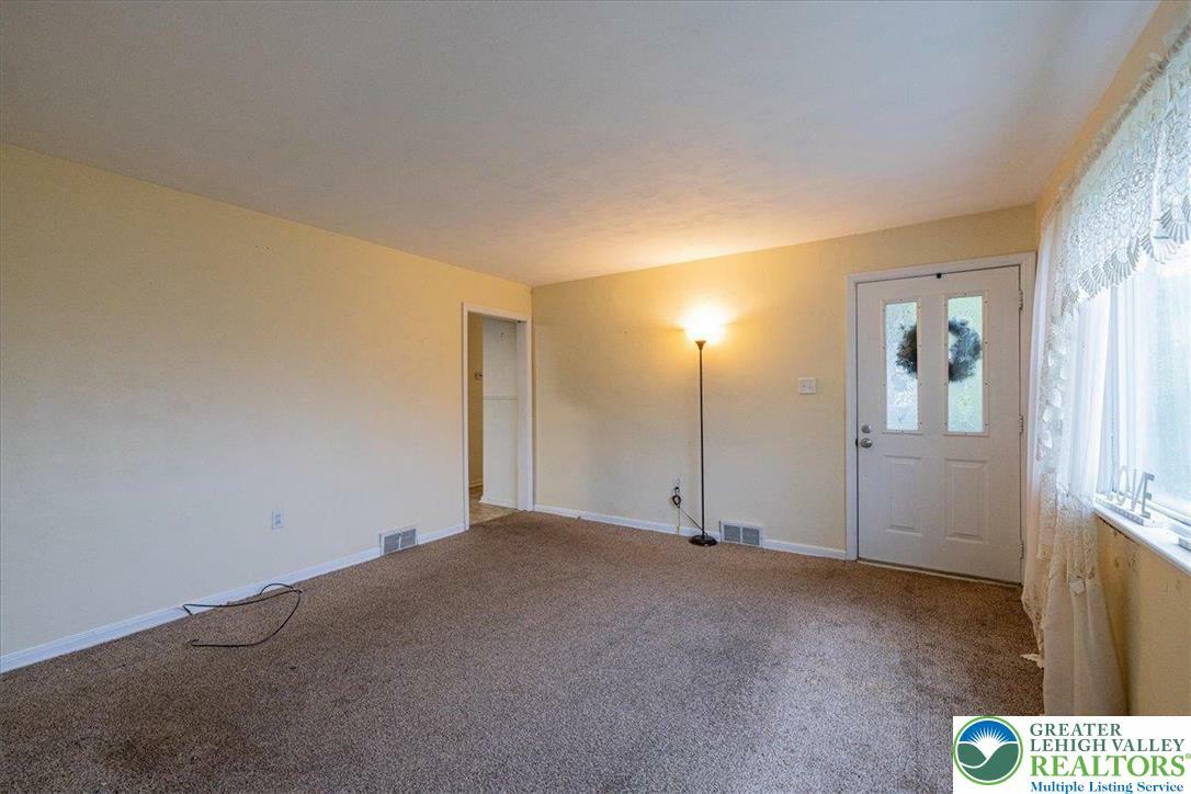 Property Photo: 3 Oak Drive PA 18707