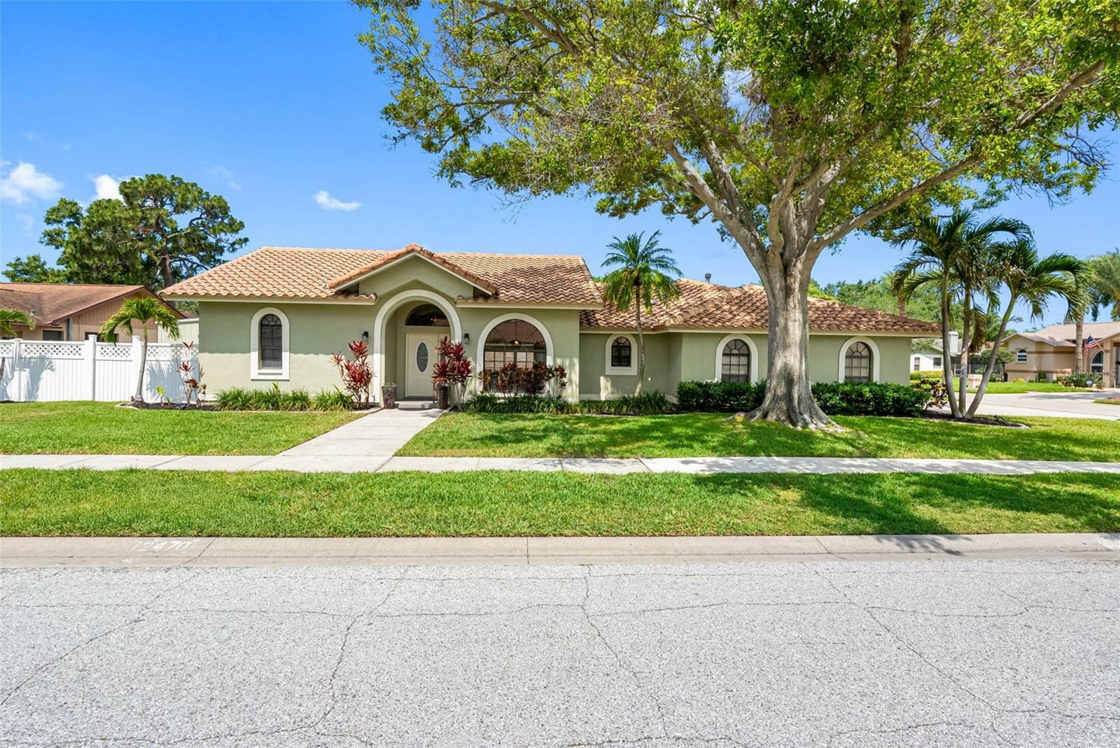 Property Photo:  12470 93rd Street  FL 33773 