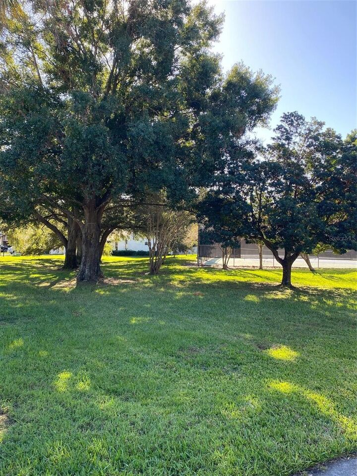 Property Photo:  724 Barrington Circle  FL 32708 