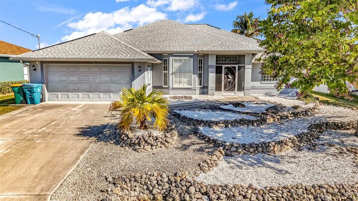 Property Photo: 9582 Arsipe Circle FL 33981