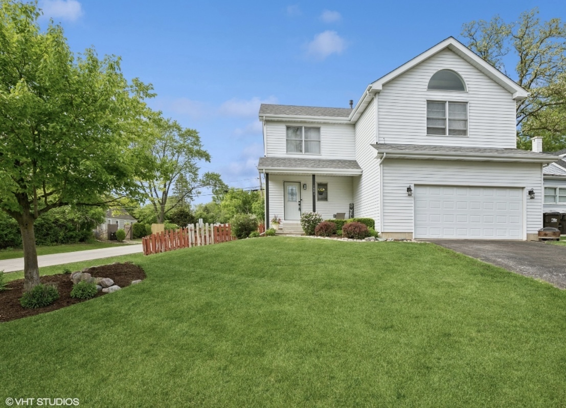 1001 Grant Place  Wauconda IL 60084 photo