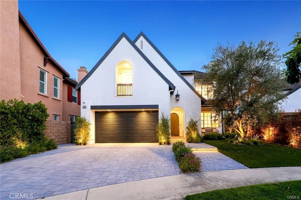 Property Photo: 32 Bargemon CA 92657