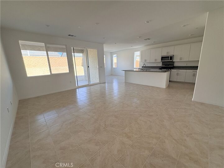 Property Photo:  65172 Avenida De Nuves  CA 92240 