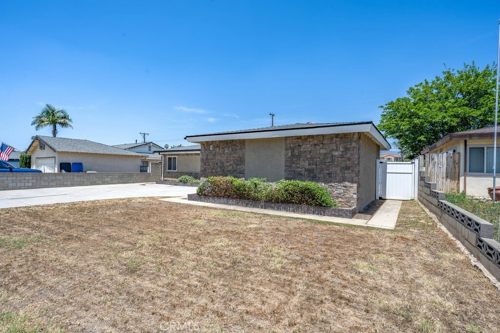Property Photo:  1557 E Farland Street  CA 91724 