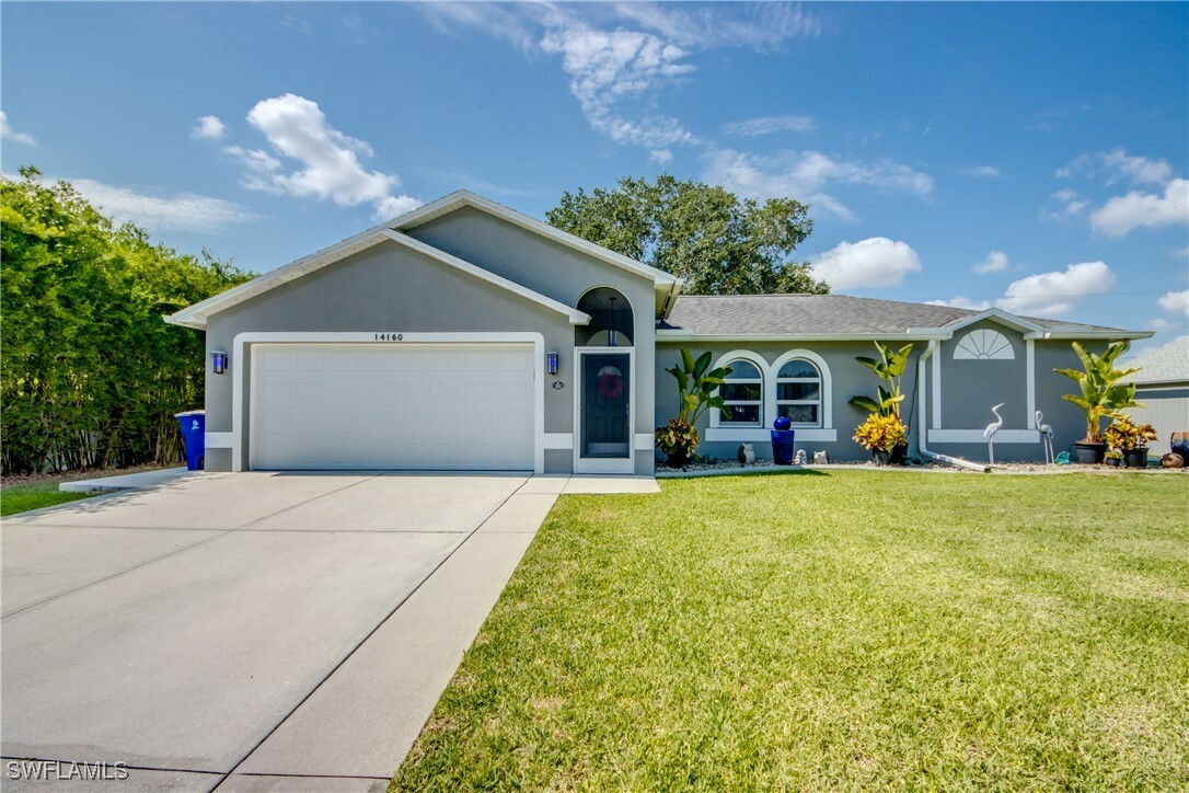 Property Photo:  14160 Cedardale Street  FL 33905 