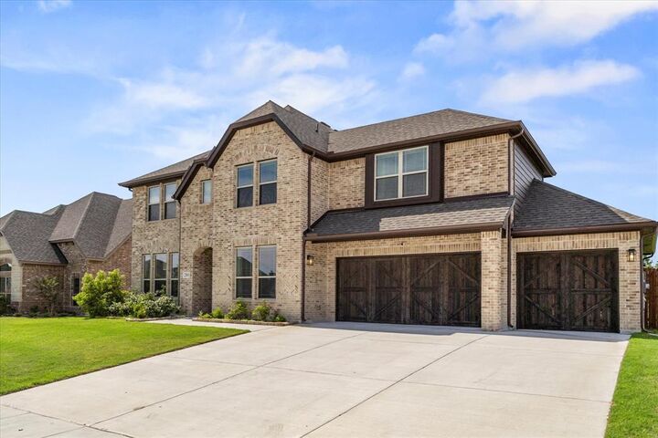 Property Photo: 280 Sparkling Springs Drive TX 75165