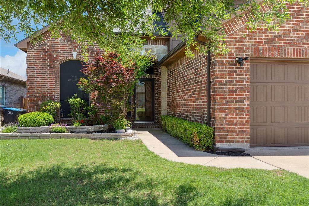 Property Photo: 2256 Laurel Forest Drive TX 76177