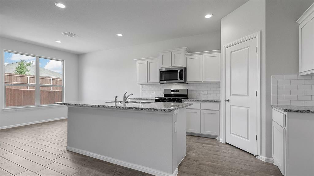 Property Photo: 9640 Brickridge Lane TX 76036